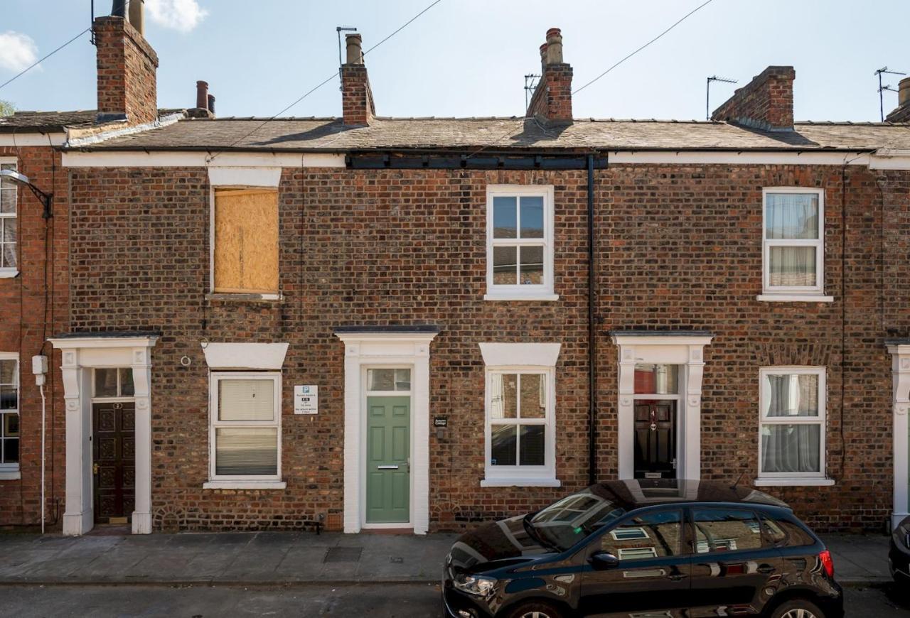 Stylish, Centrally Located Terrace - Pass The Key يورك المظهر الخارجي الصورة