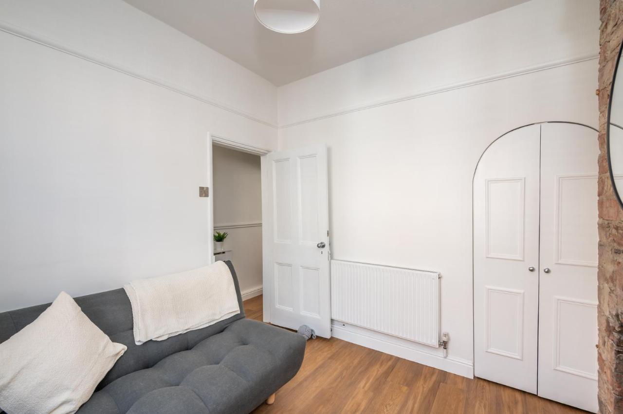 Stylish, Centrally Located Terrace - Pass The Key يورك المظهر الخارجي الصورة