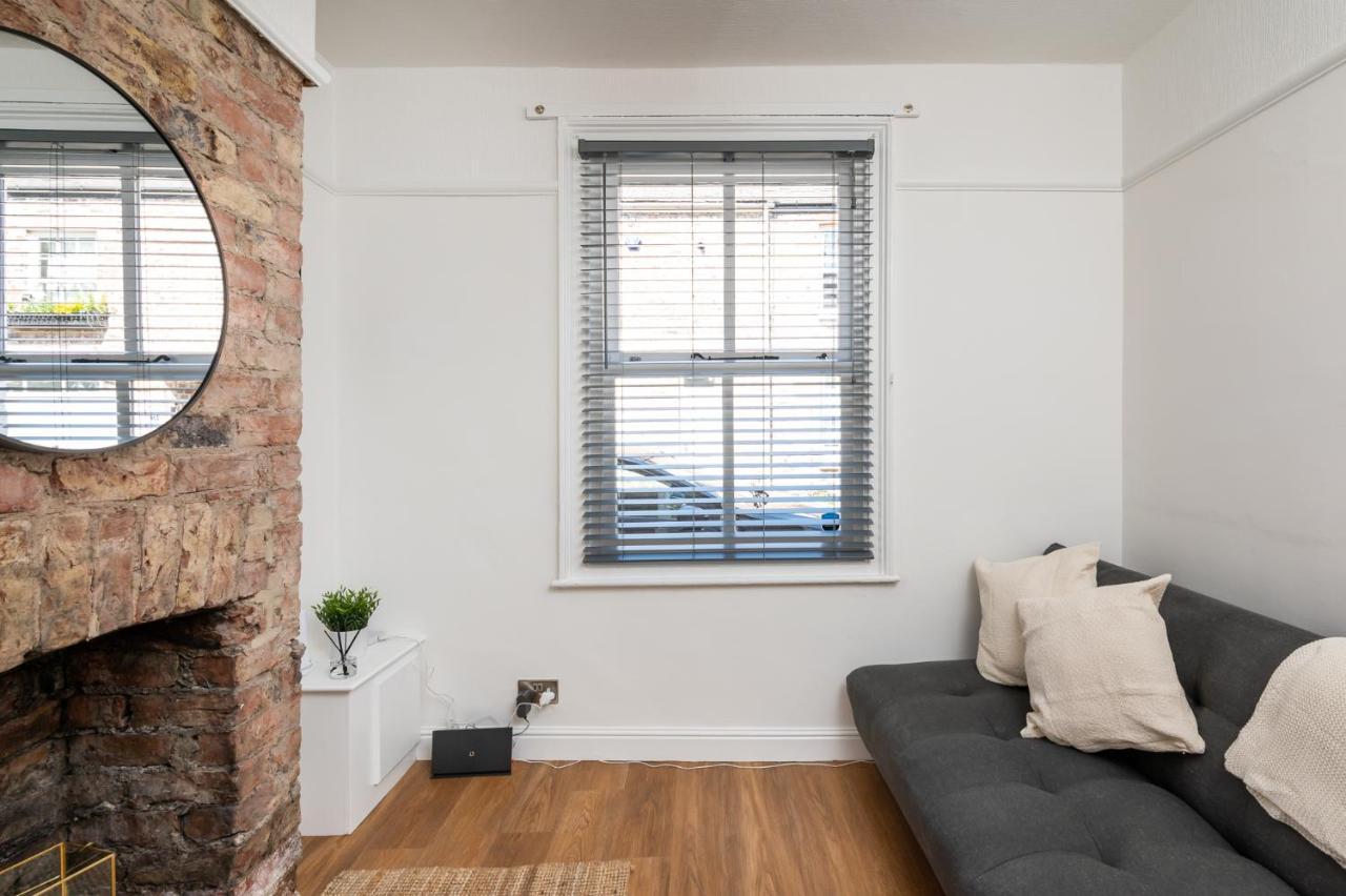Stylish, Centrally Located Terrace - Pass The Key يورك المظهر الخارجي الصورة